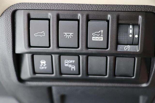 Photo of 2022 Crystal Black Silica Subaru Ascent