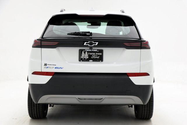 Photo of 2022 Summit White Chevrolet Bolt EUV