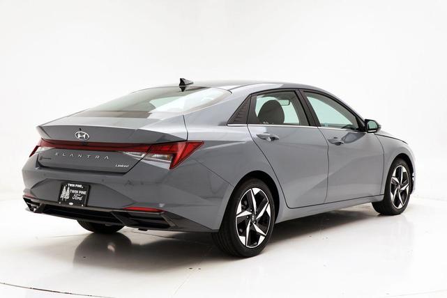 Photo of 2023 Electric Shadow Hyundai ELANTRA