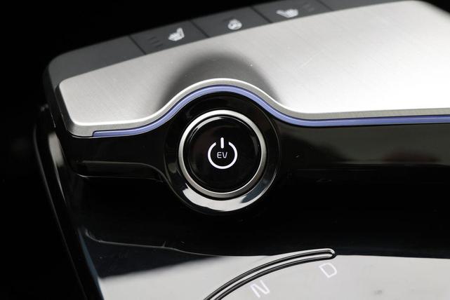 Photo of 2023 Aurora Black Pearl Kia EV6