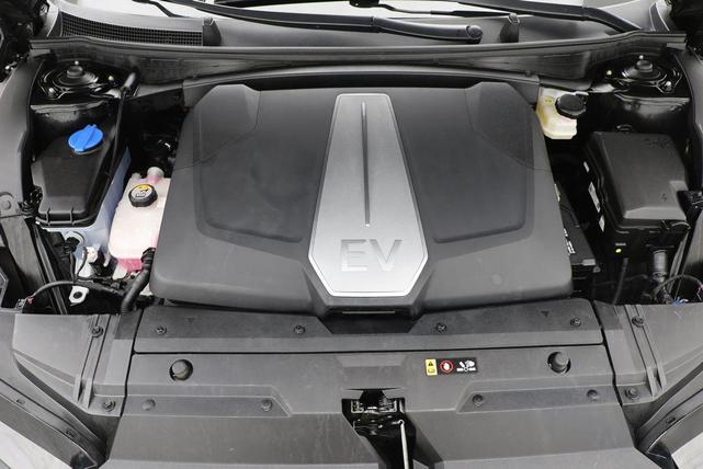 Photo of 2023 Aurora Black Pearl Kia EV6