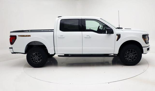 Photo of 2025 Oxford White Ford F-150