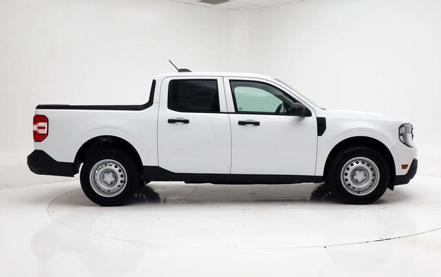 Photo of 2025 Oxford White Ford Maverick