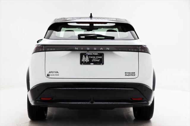 Photo of 2023 Everest White Pearl Tricoat/Black Diamond Pearl Nissan ARIYA