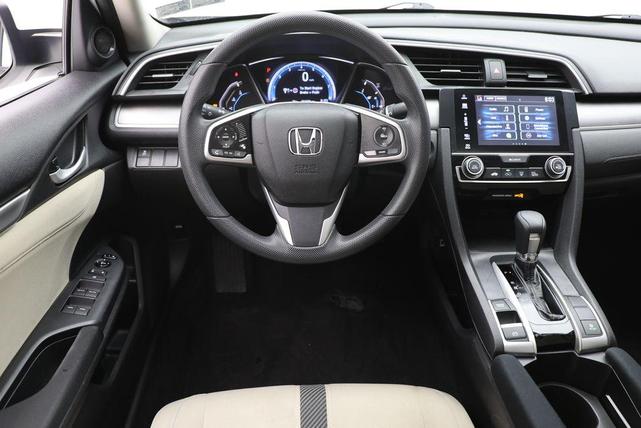 Photo of 2016 Taffeta White Honda Civic