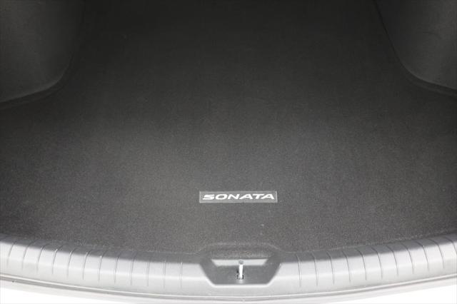 Photo of 2022 Quartz White Hyundai SONATA