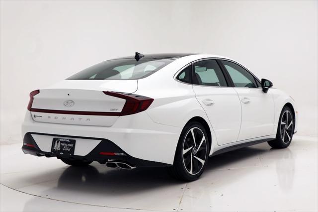 Photo of 2022 Quartz White Hyundai SONATA