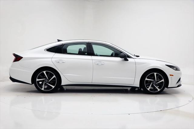 Photo of 2022 Quartz White Hyundai SONATA
