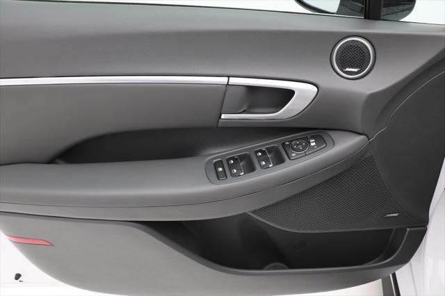 Photo of 2022 Quartz White Hyundai SONATA