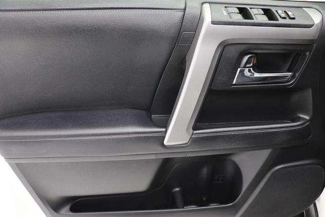 Photo of 2020 Super White Toyota 4Runner