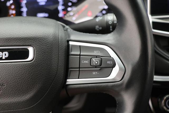 Photo of 2022 Bright White Clearcoat Jeep Compass