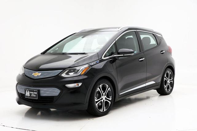 Photo of 2017 Mosaic Black Metallic Chevrolet Bolt EV