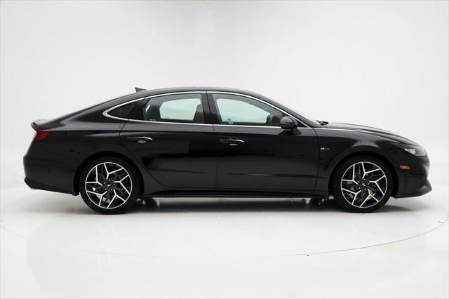 Photo of 2022 Phantom Black Hyundai SONATA