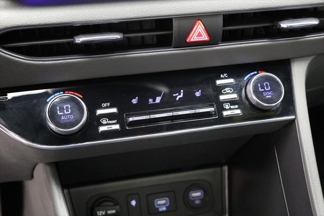Photo of 2022 Phantom Black Hyundai SONATA
