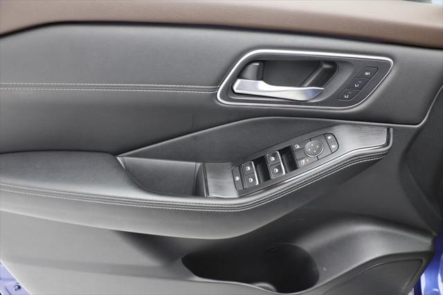 Photo of 2023 Caspian Blue Metallic Nissan Rogue