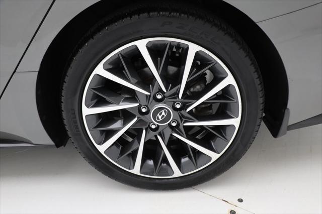 Photo of 2022 Hampton Gray Hyundai SONATA