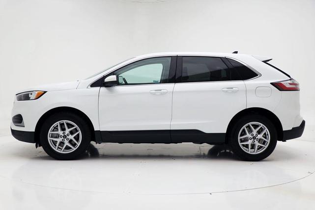 Photo of 2024 Oxford White Ford Edge