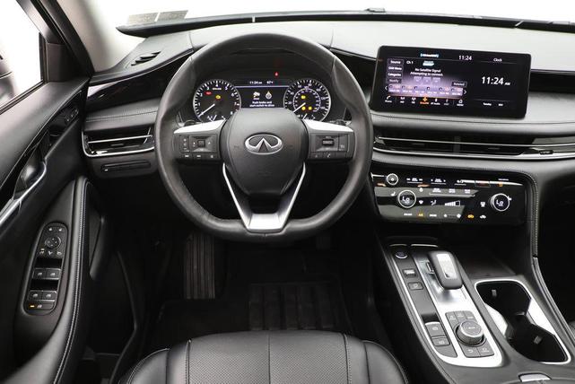 Photo of 2024 Majestic White INFINITI QX60