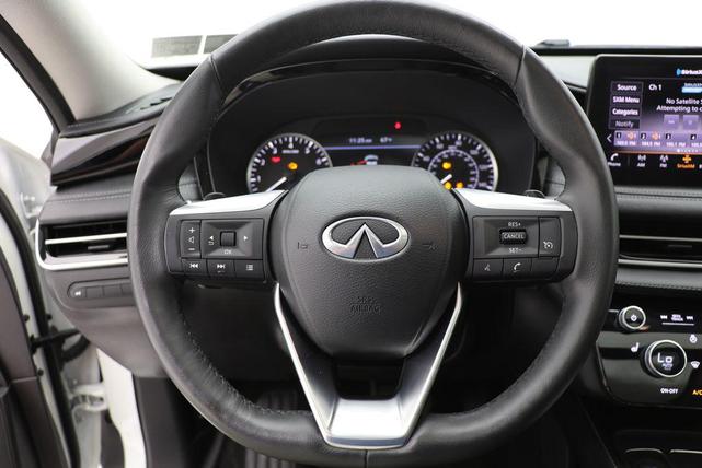 Photo of 2024 Majestic White INFINITI QX60