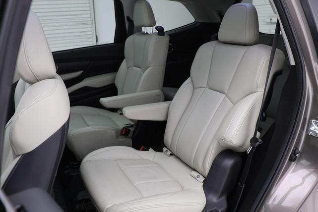 Photo of 2022 Brilliant Bronze Metallic Subaru Ascent