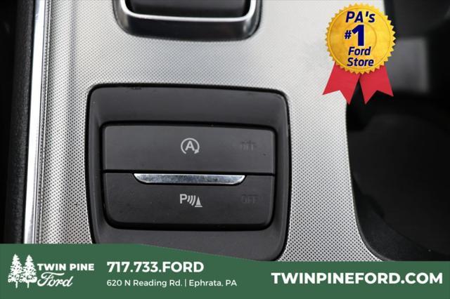 Photo of 2024 Black Metallic Ford Edge