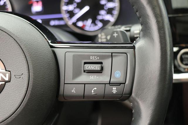 Photo of 2022 Scarlet Ember Tintcoat Nissan Pathfinder