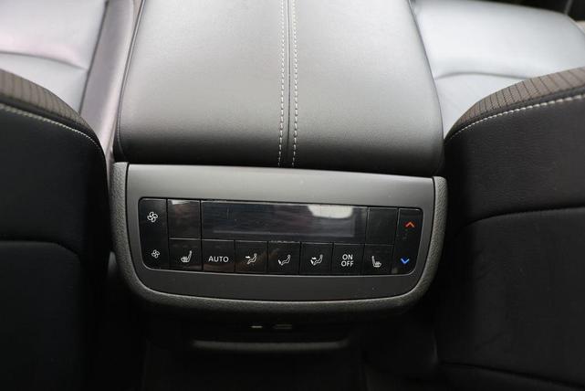 Photo of 2022 Scarlet Ember Tintcoat Nissan Pathfinder