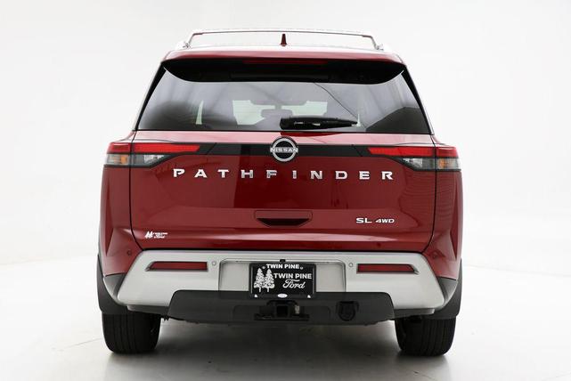 Photo of 2022 Scarlet Ember Tintcoat Nissan Pathfinder