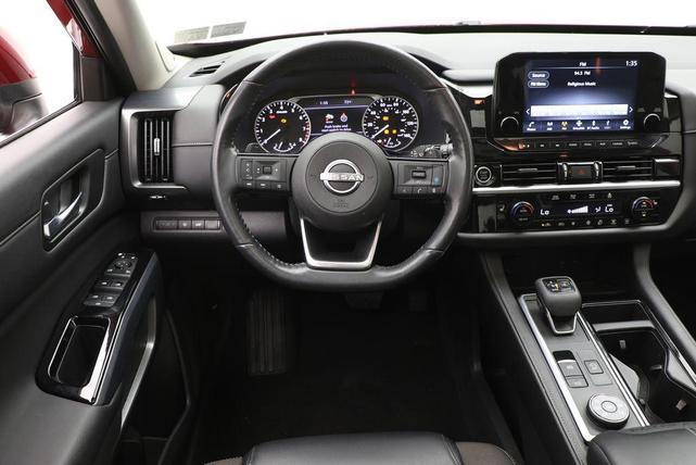 Photo of 2022 Scarlet Ember Tintcoat Nissan Pathfinder