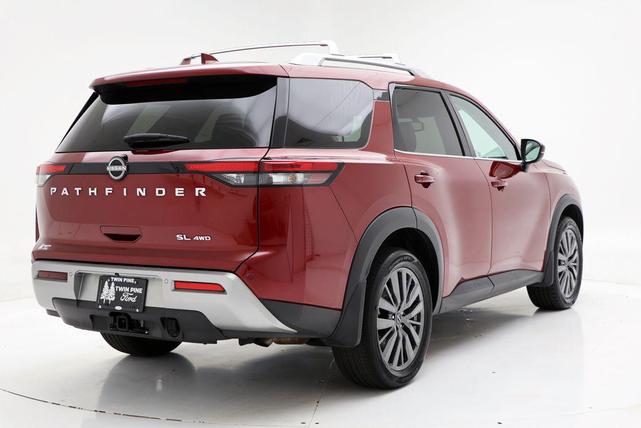 Photo of 2022 Scarlet Ember Tintcoat Nissan Pathfinder