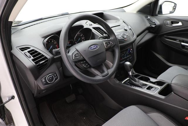 Photo of 2017 Ingot Silver Ford Escape