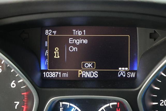 Photo of 2017 Ingot Silver Ford Escape