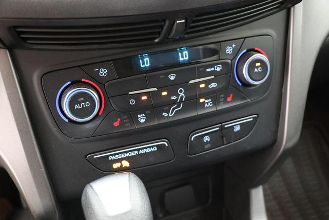Photo of 2017 Ingot Silver Ford Escape
