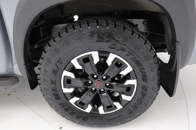 Photo of 2023 Boulder Gray Pearl Nissan Frontier