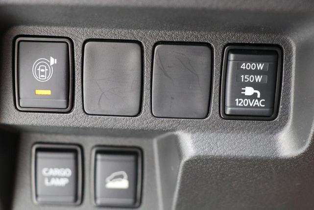 Photo of 2023 Boulder Gray Pearl Nissan Frontier