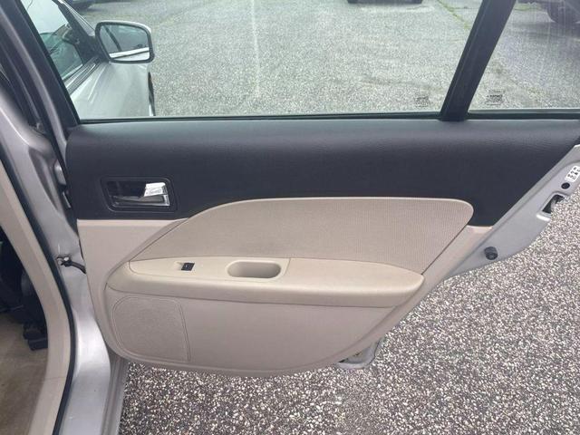 Photo of 2008 Silver Mercury Milan