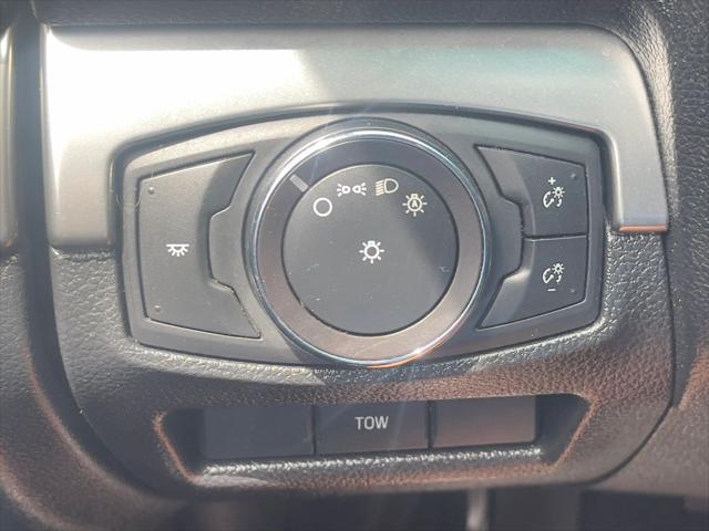 Photo of 2018 Ingot Silver Metallic Ford Explorer