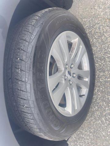 Photo of 2018 Ingot Silver Metallic Ford Explorer