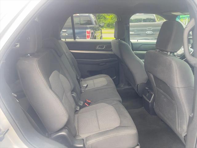 Photo of 2018 Ingot Silver Metallic Ford Explorer