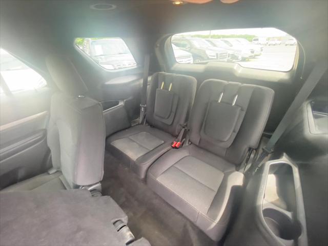 Photo of 2018 Ingot Silver Metallic Ford Explorer