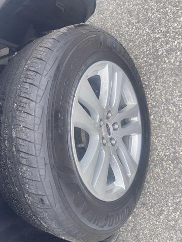 Photo of 2018 Ingot Silver Metallic Ford Explorer
