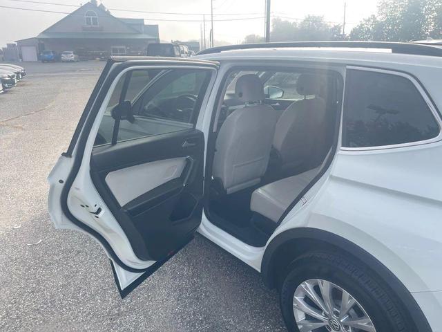 Photo of 2018 White Volkswagen Tiguan
