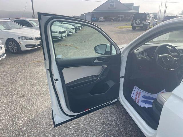 Photo of 2018 White Volkswagen Tiguan