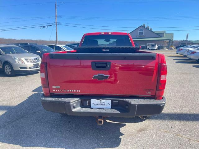 Photo of 2010 Red Chevrolet Silverado 1500