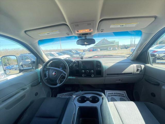 Photo of 2010 Red Chevrolet Silverado 1500