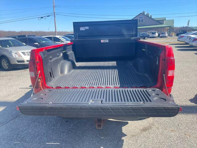 Photo of 2010 Red Chevrolet Silverado 1500