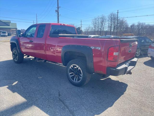 Photo of 2010 Red Chevrolet Silverado 1500