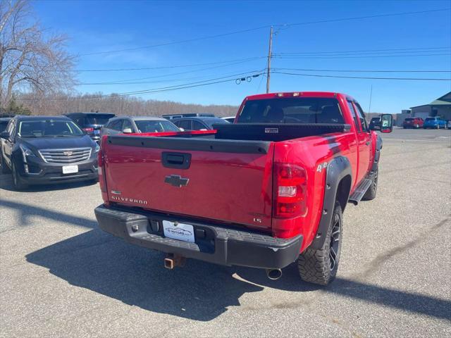 Photo of 2010 Red Chevrolet Silverado 1500