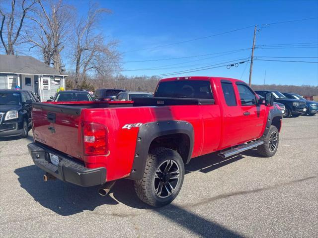 Photo of 2010 Red Chevrolet Silverado 1500