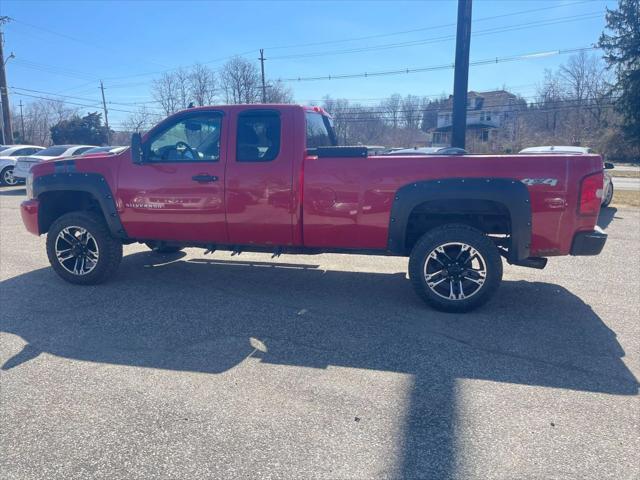 Photo of 2010 Red Chevrolet Silverado 1500